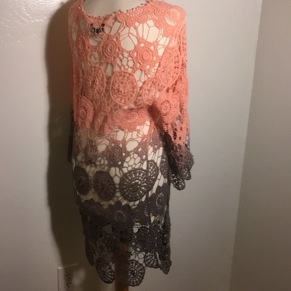 Angie eyelet lace Ombré pink gray top coverup size M - Picture 9 of 12